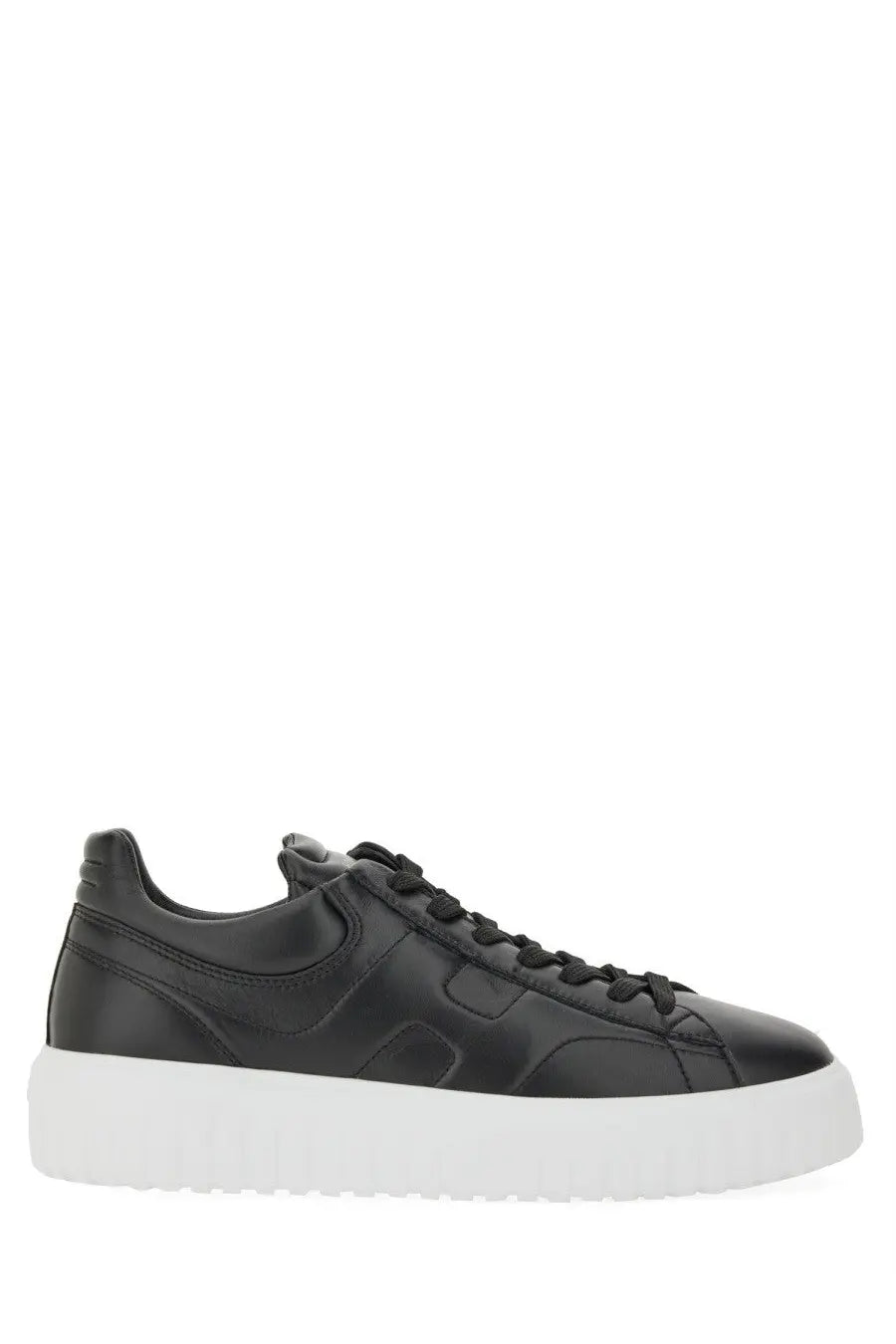 Hogan men’s sneaker stripes black low-top sneaker in black leather with thick white rubber sole and subtle stitching