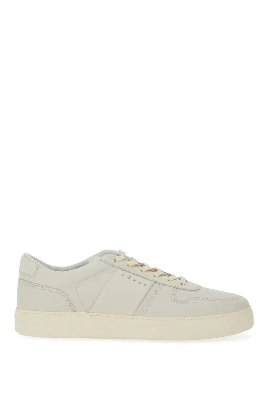 Cream-colored leather low-top men’s sneaker with subtle stitching and matching rubber sole by Hogan called Hogan TV sneaker white