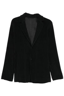 Homme Plisse Issey Miyake men’s black pleated blazer with structured collar and button closure in lightweight fabric