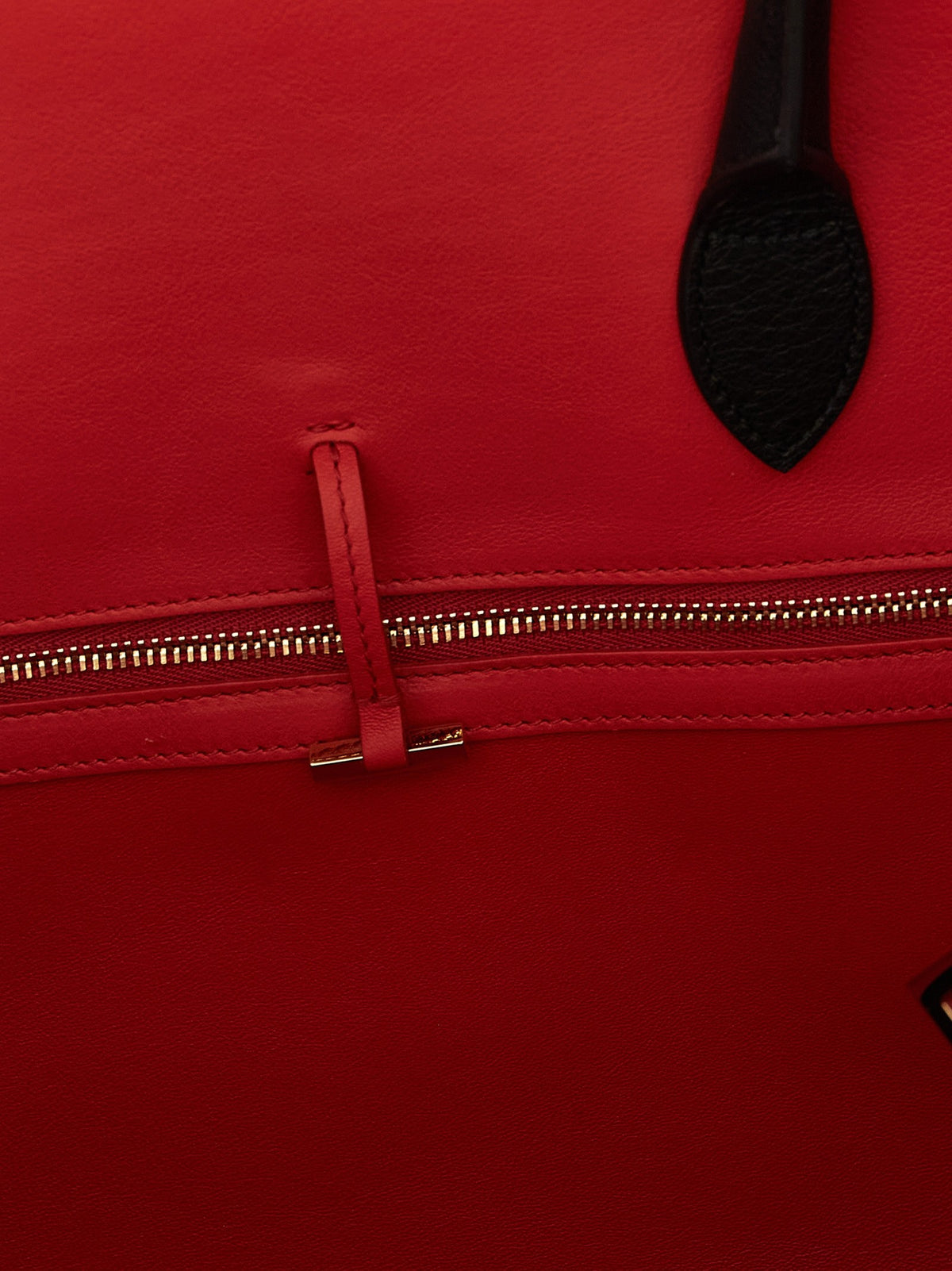 Ferragamo Hug Handbag Black