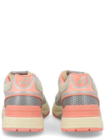 AUTRY Women's Hyperway Sneaker Beige