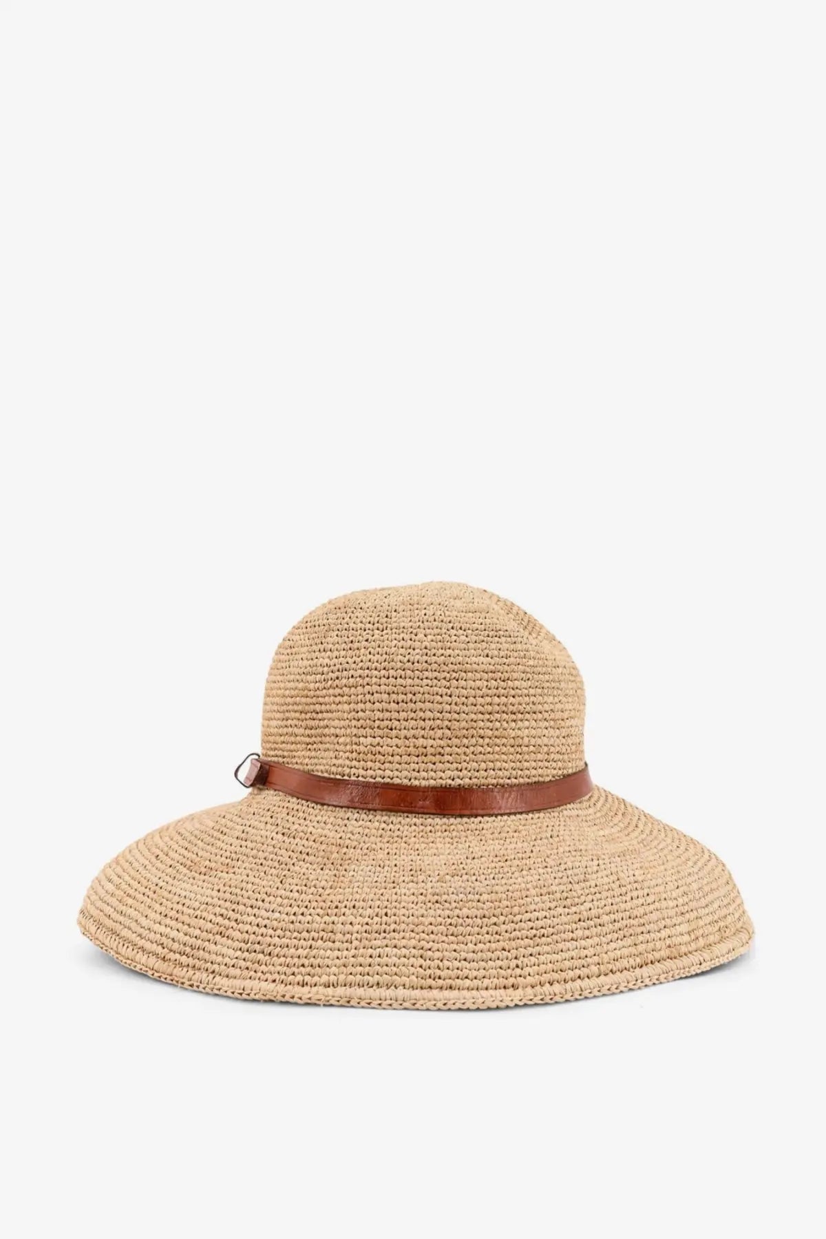 Beige straw sun hat with wide brim and brown leather band by Ibeliv women’s rova raffia hat tea model
