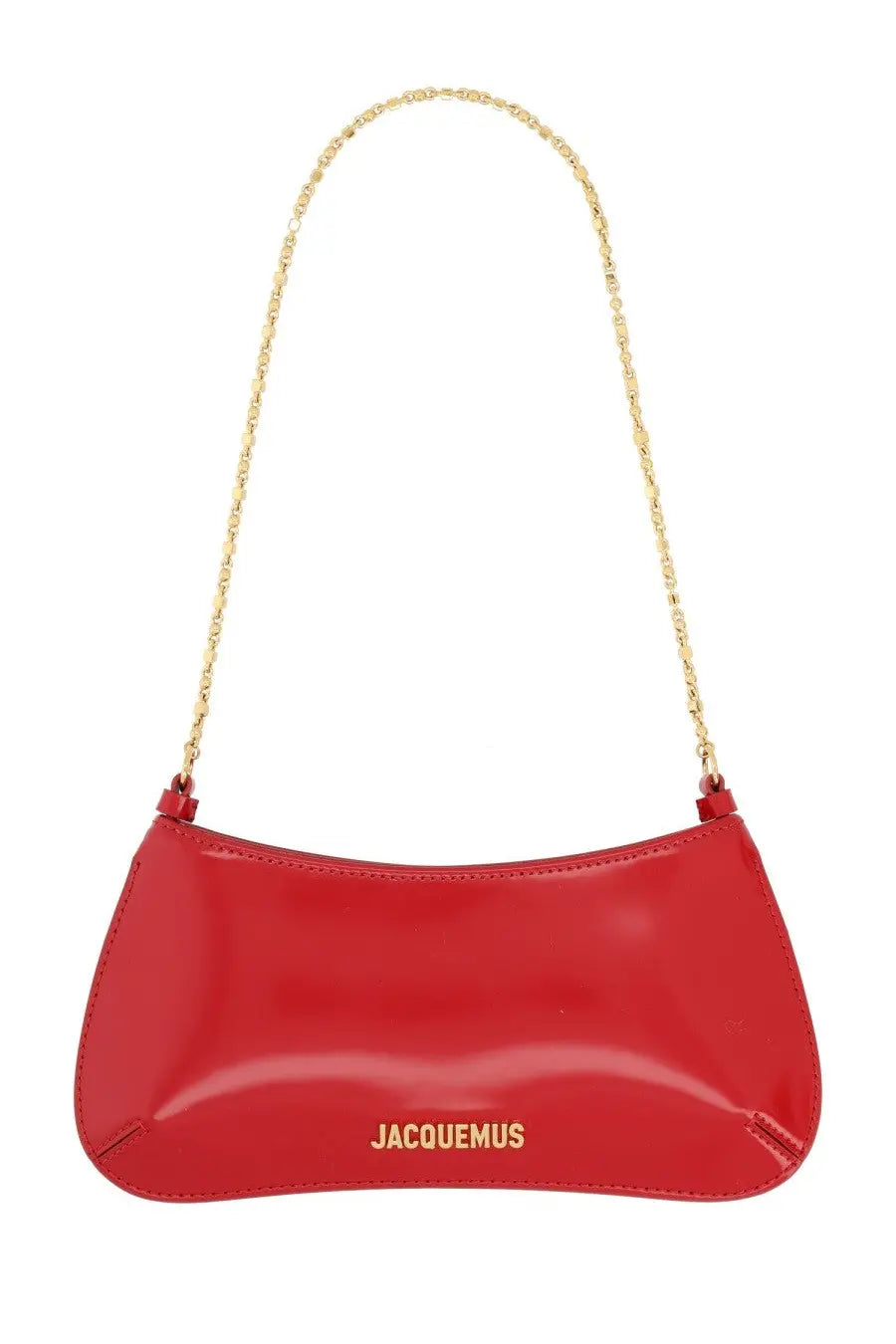 A vibrant red glossy patent leather jacquemus borsa bisou chaine small handbag with gold chain strap and embossed logo