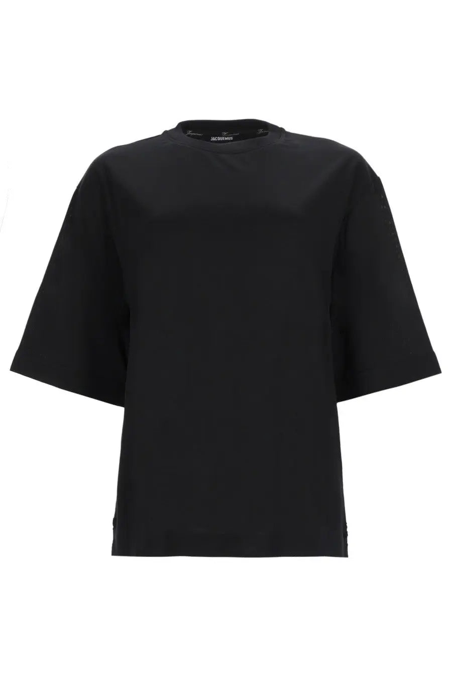 Jacquemus women’s oversized black t shirt with relaxed fit and short wide sleeves in cotton material