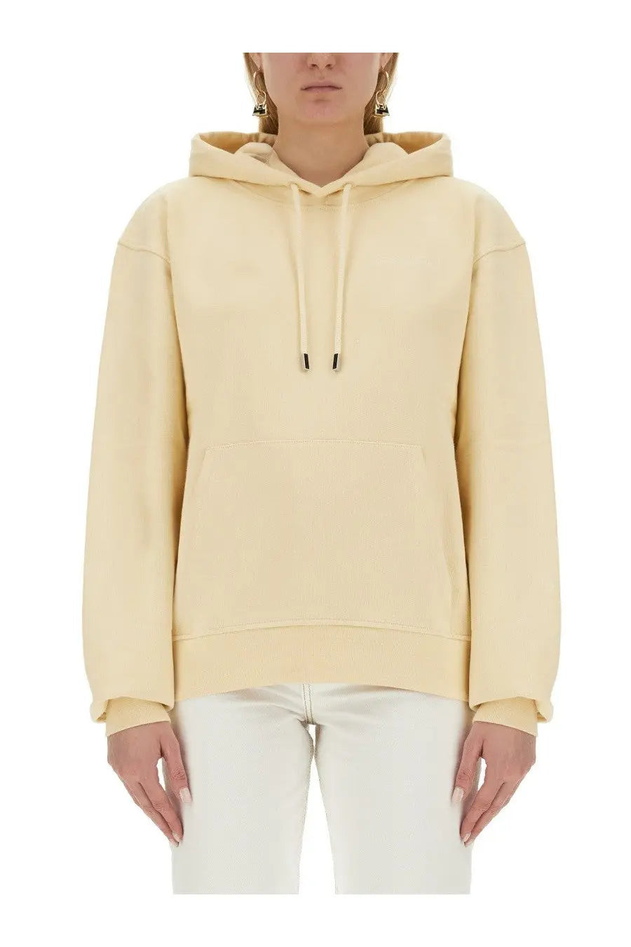 Cream-colored oversized jacquemus women’s sweatshirt with front pocket and drawstring hood in soft fabric