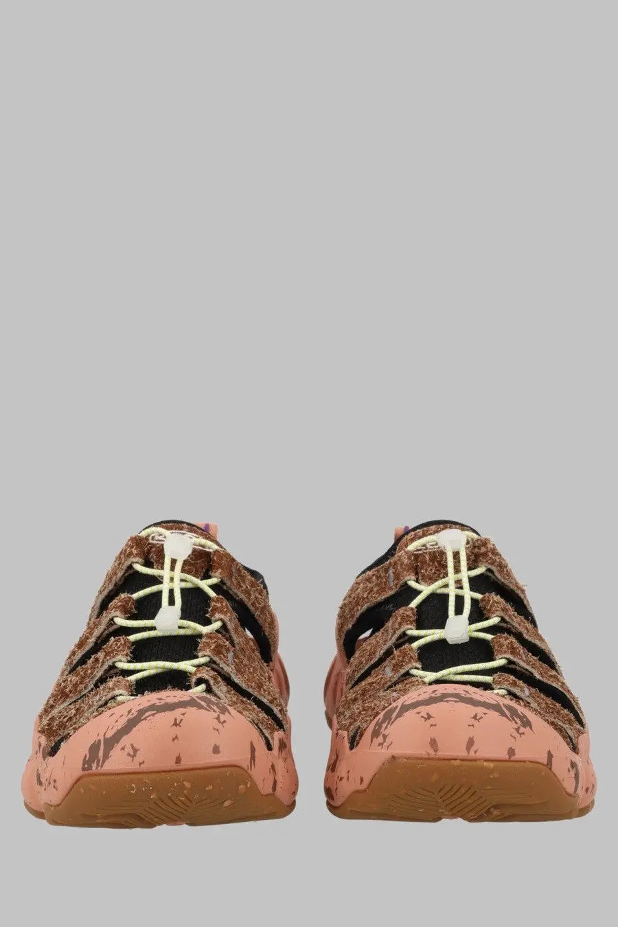 Keen men’s sandalo hyperport multicolor sneakers in pink and brown speckled design with white laces for active use