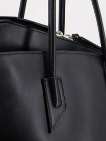 The Attico Women's La Passeggiata Medium Leather Shoulder Bag Black