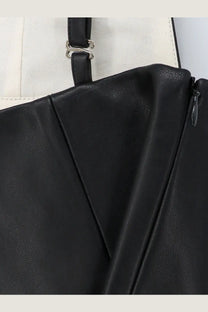 Lamrons womens leather top black shoulder bag in black leather with silver toned metal clasp and zipper closure