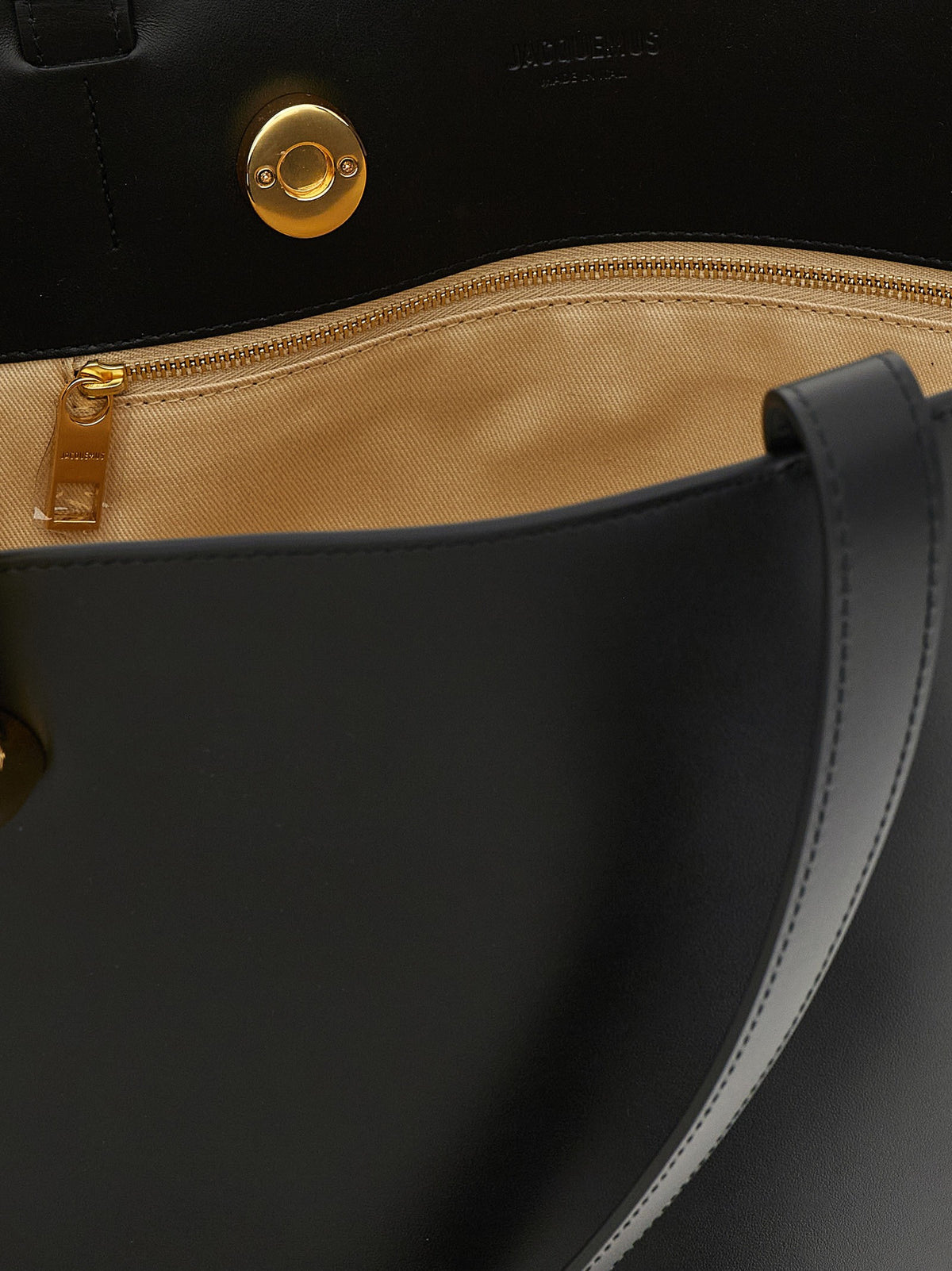 JACQUEMUS Le Bambola Moyen Shoulder Bag Black