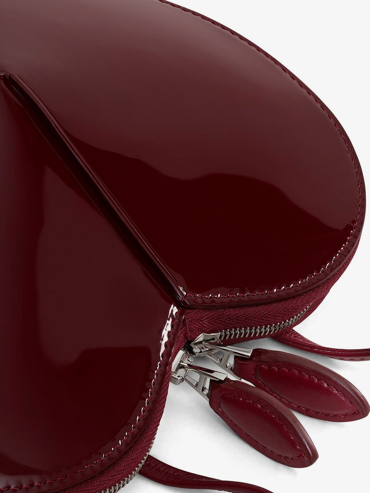 ALAÏA Women's Le Coeur Patent Leather Crossbody Bag Red