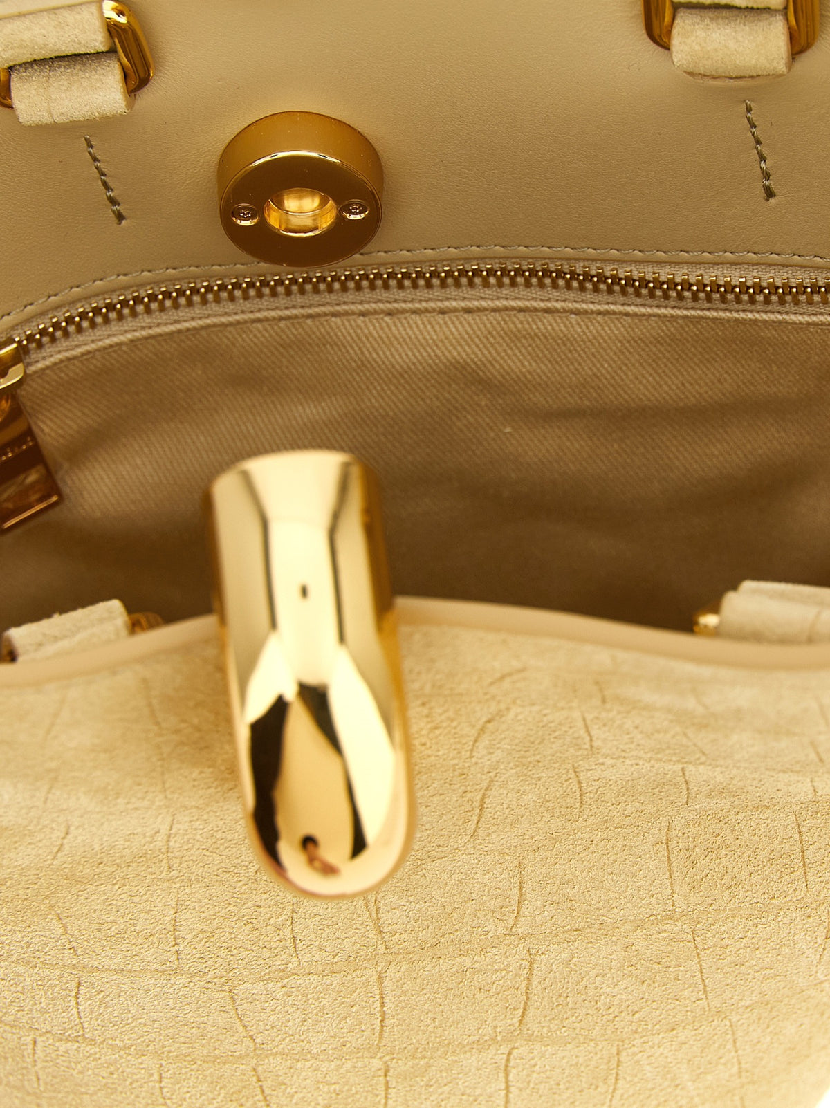 JACQUEMUS Le Petit Bambola Mini Handbag Beige, view 4