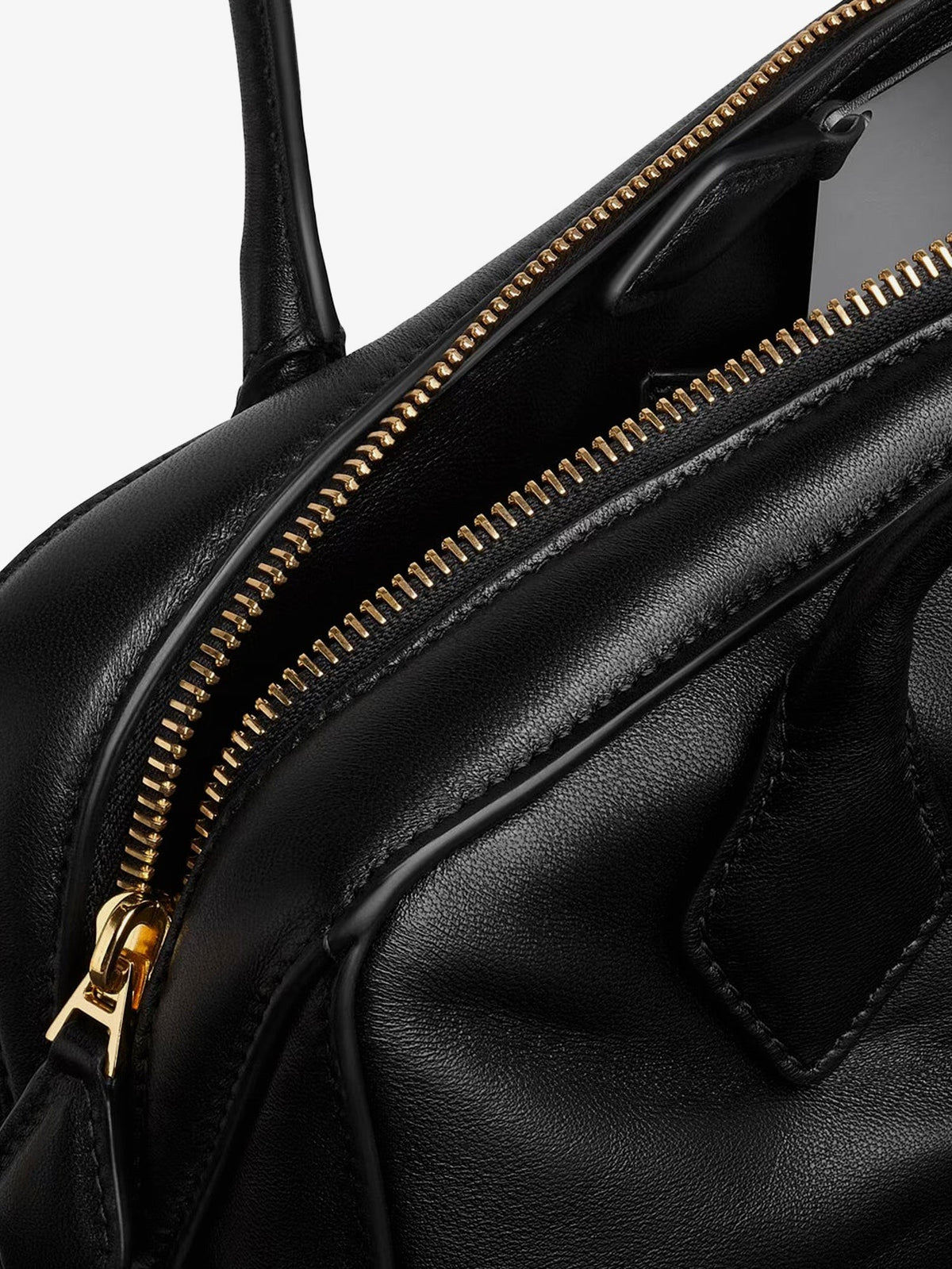 ALAÏA Women's Le Teckel Leather Shoulder Bag Black, view 5