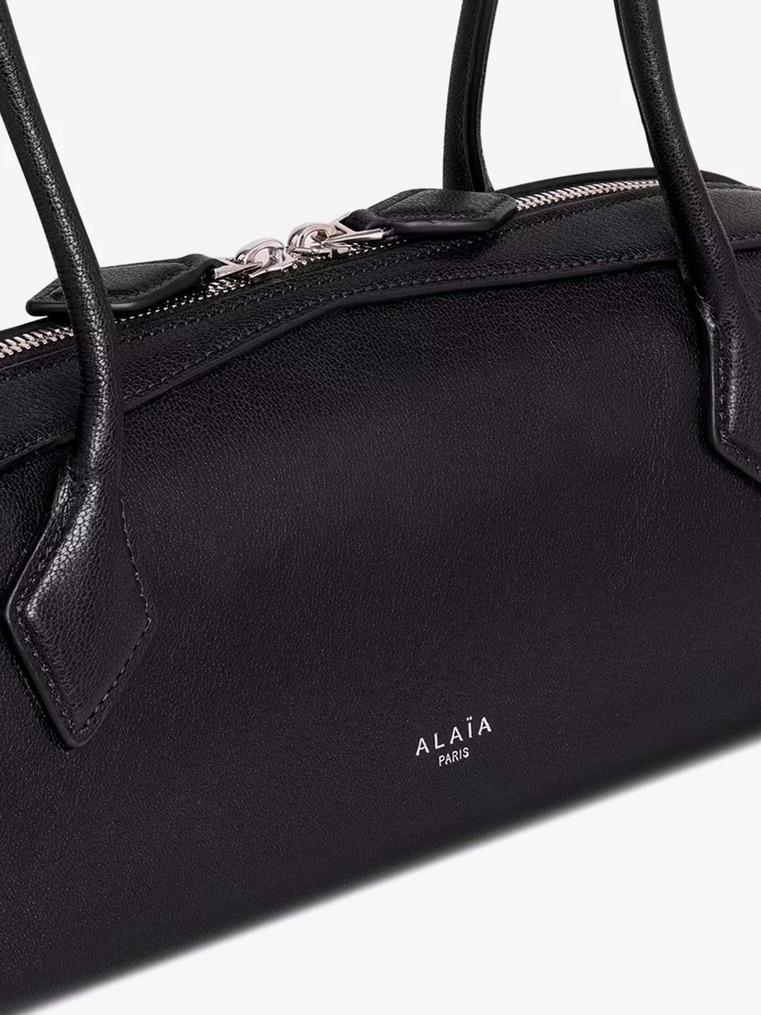 ALAÏA Women's Le Teckel Medium Leather Shoulder Bag Black
