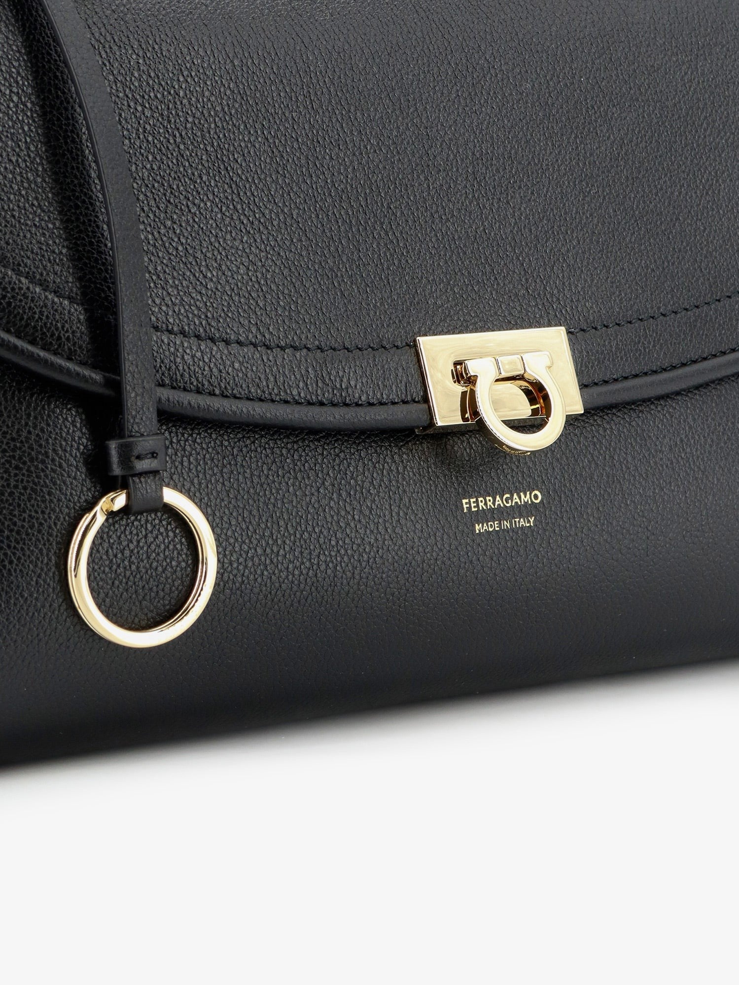 Ferragamo Women's Leather Shoulder Bag Black
