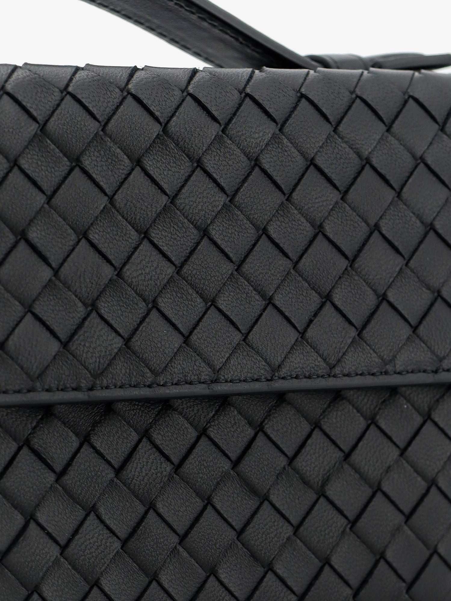 Bottega Veneta Men's Leather Wallet Black