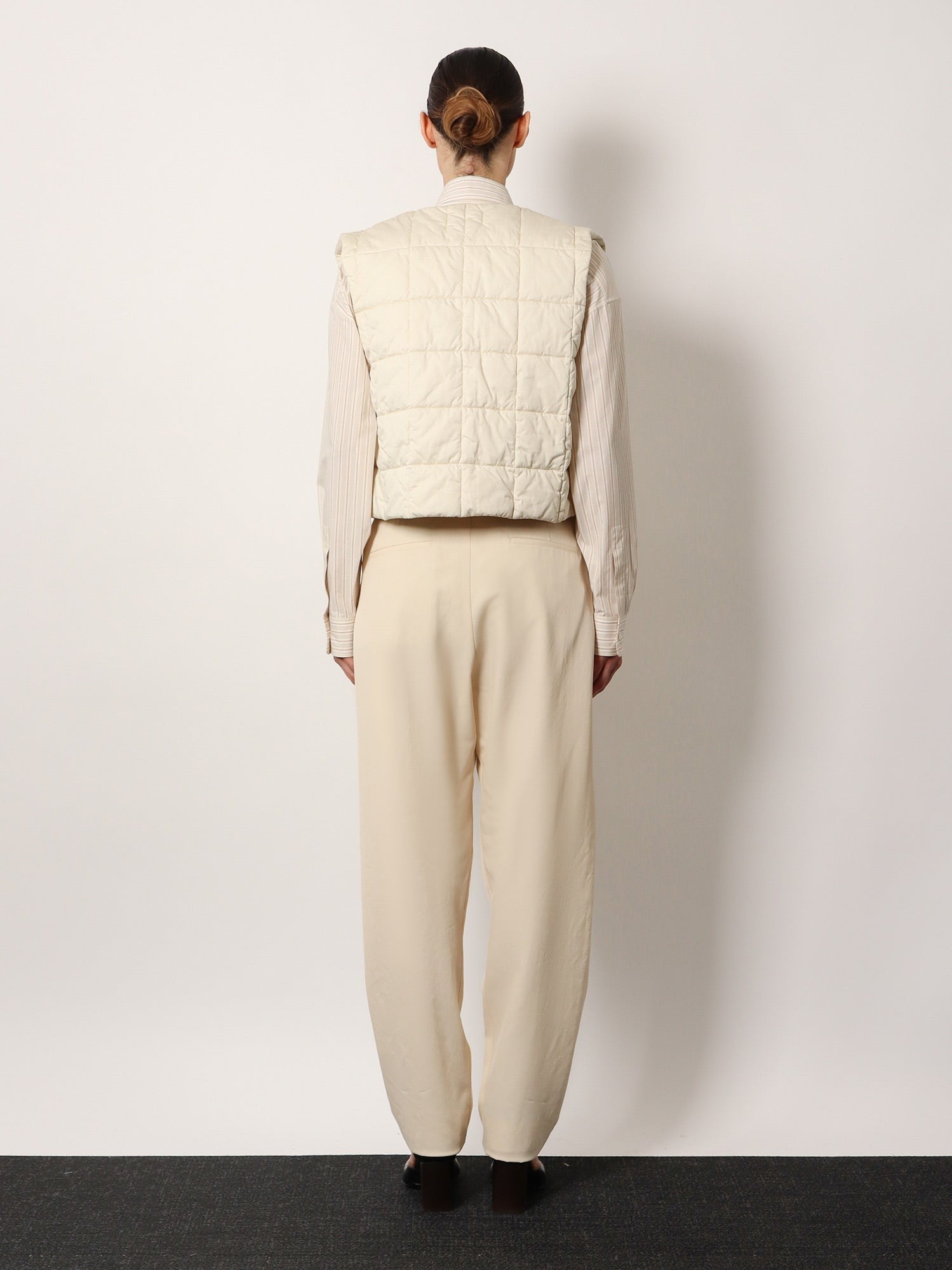 LEMAIRE - Lemaire Pleated Tailored Wool Blend Trouser - Women’s Pants