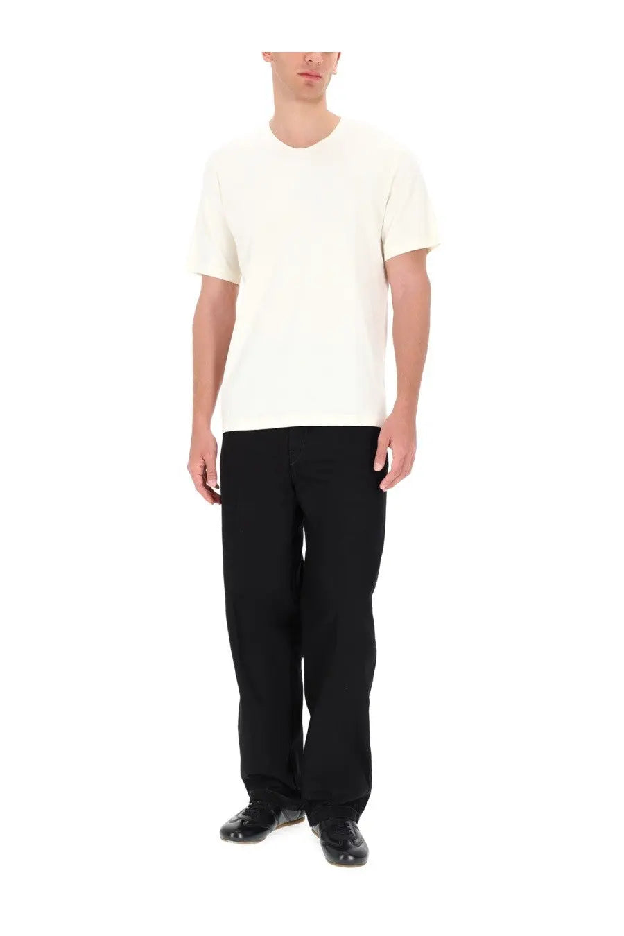 Cream-colored short-sleeved cotton t-shirt with crew neckline from lemaire men’s cotton shirt white collection