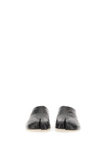Maison Margiela Women's Slip on Tabi in Pelle Black