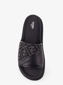 Fendi Men's Low Leather Sandals Black