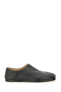 Maison Margiela men’s black leather tabi mules slip-on loafer with minimalist design and stitched toe seam