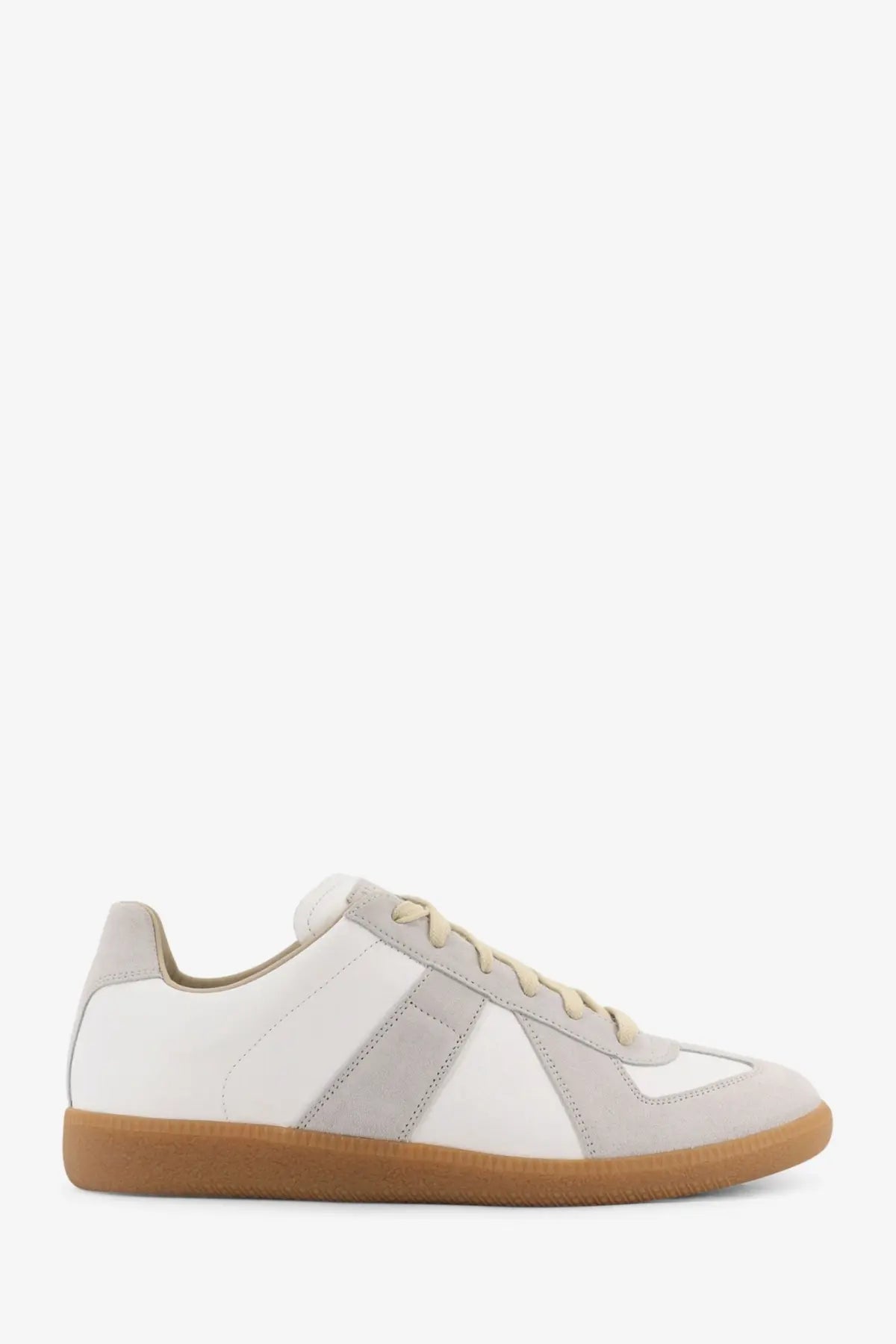 Maison Margiela men’s replica low top sneakers in white and light gray suede with tan rubber sole