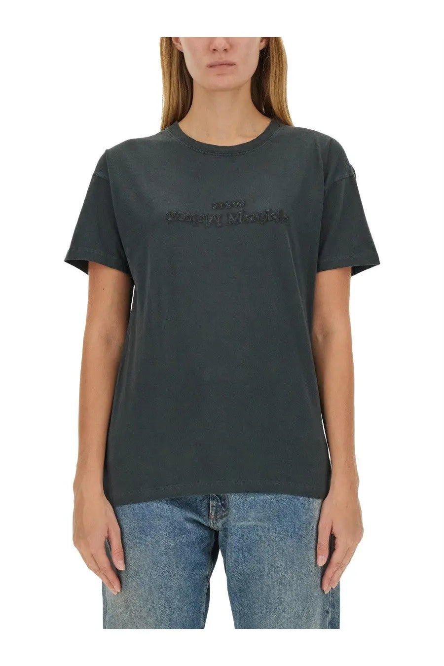 Maison Margiela womens dark gray cotton t-shirt with subtle embroidered logo across the chest