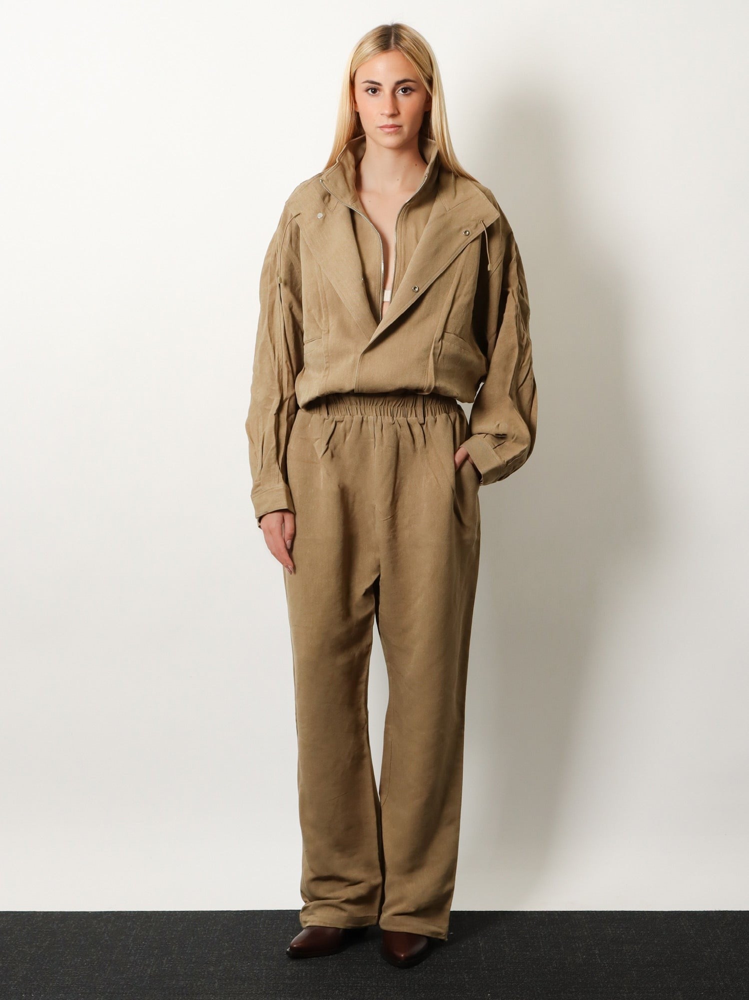 The Frankie Shop Women's Marvin Viscose and Linen Jumpsuit Brown