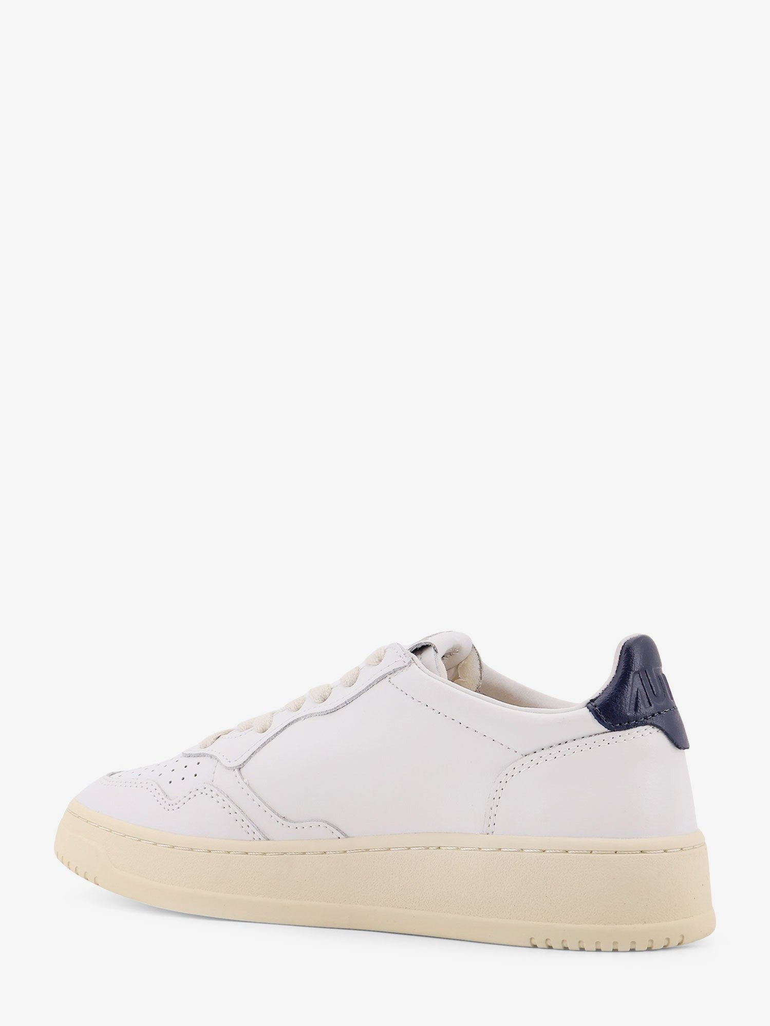AUTRY Women's Medalist Leather Sneakers White