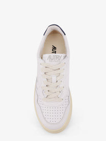 AUTRY Women's Medalist Leather Sneakers White