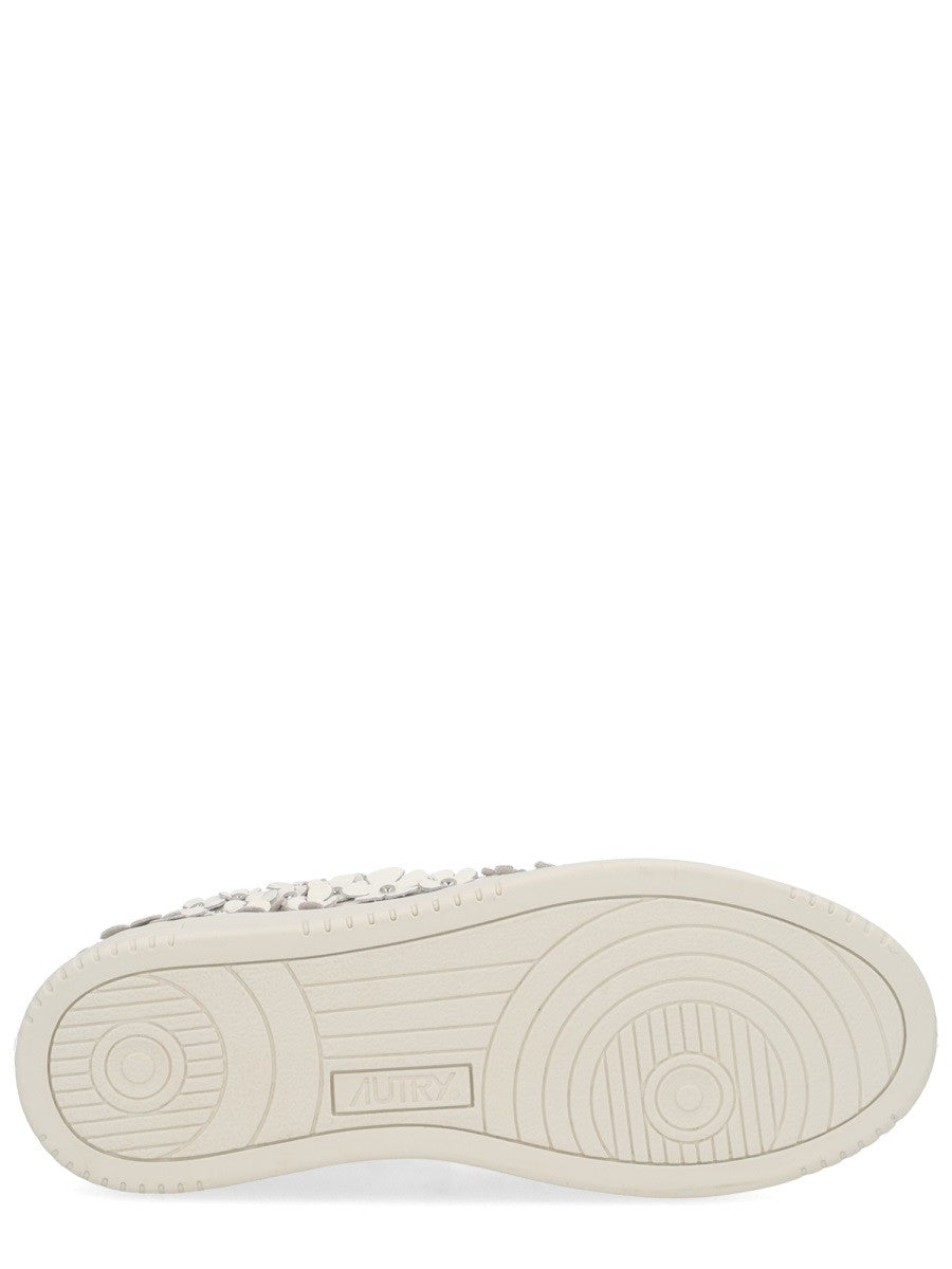 Autry Women's Medalist Low Blooming Sneaker White AUTRY
