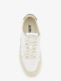 AUTRY Women's Medalist Low Leather Sneakers White