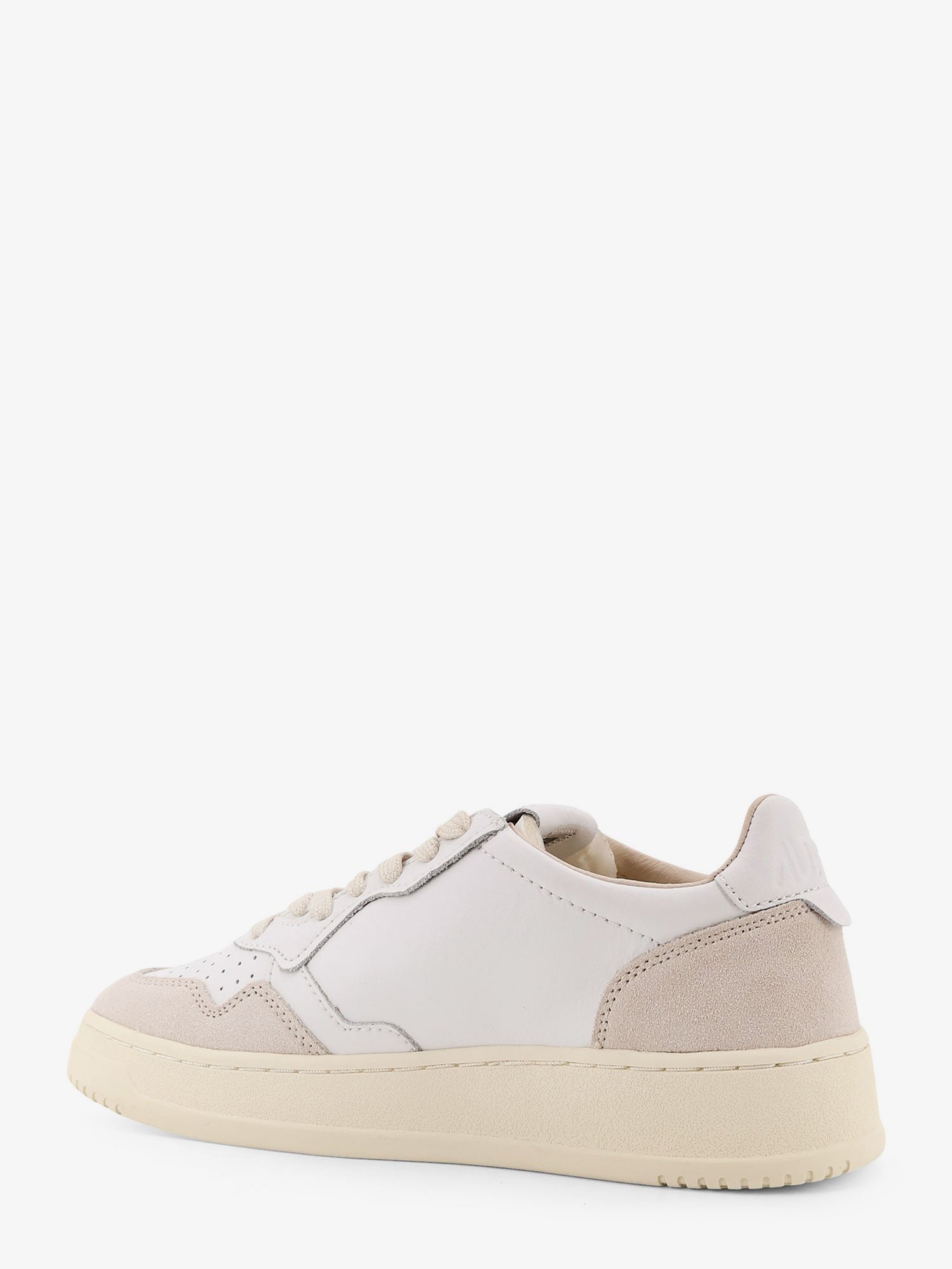 AUTRY Women's Medalist Low Leather Sneakers White