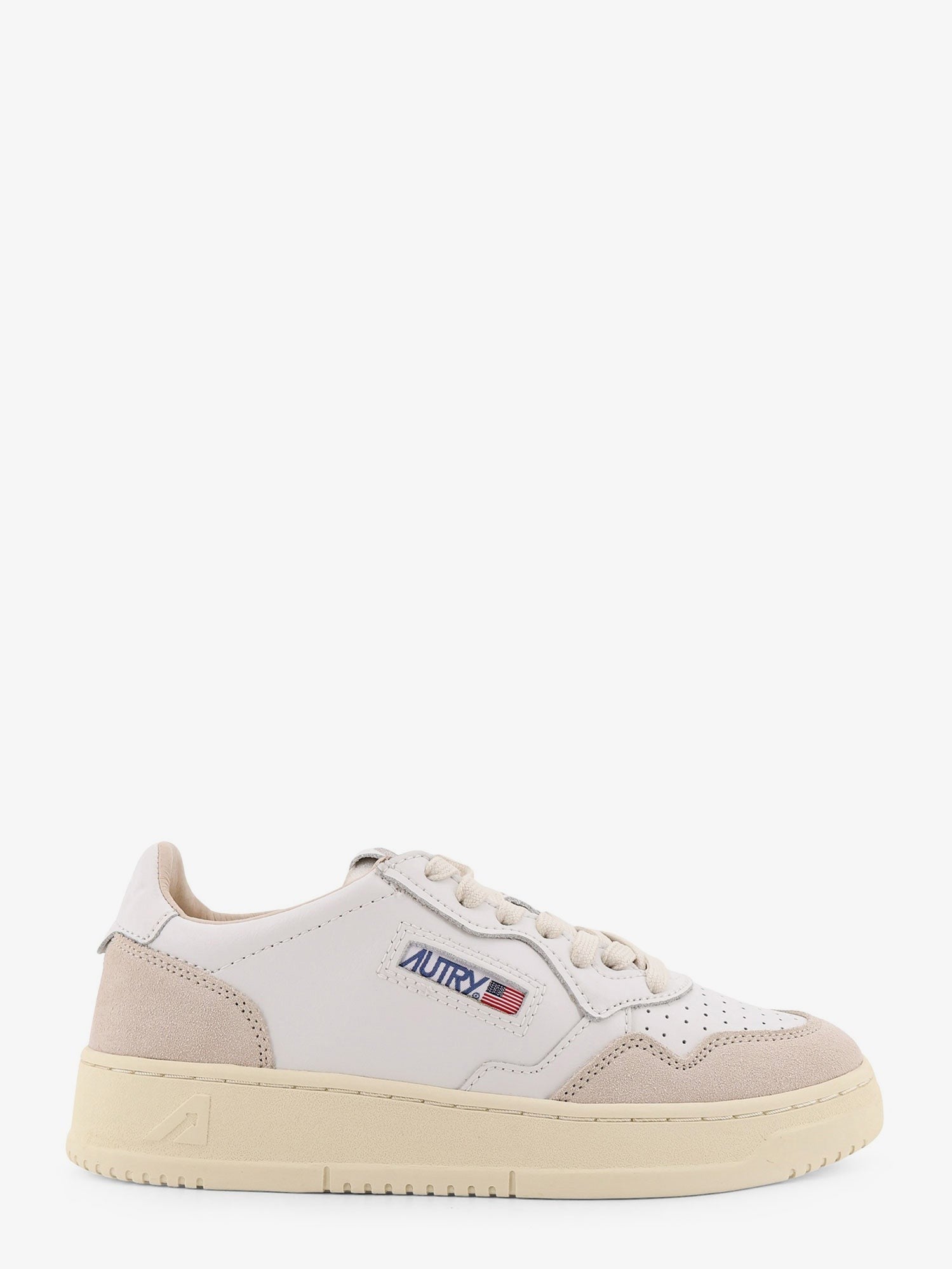AUTRY Women's Medalist Low Leather Sneakers White