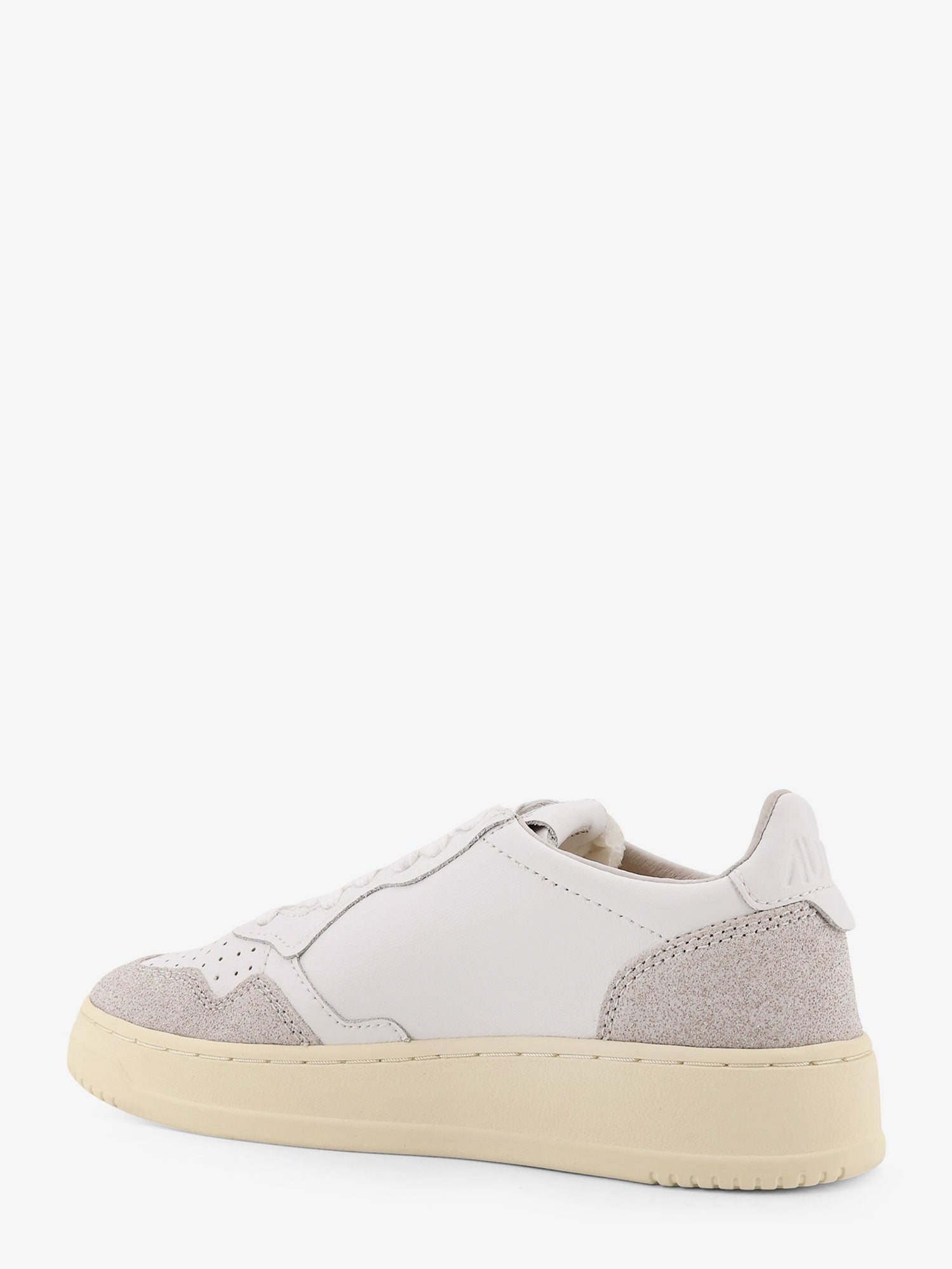 AUTRY Women's Medalist Low Leather Sneakers White
