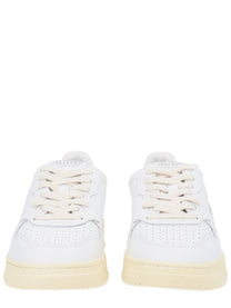 AUTRY Women's Medalist Low Sneaker White