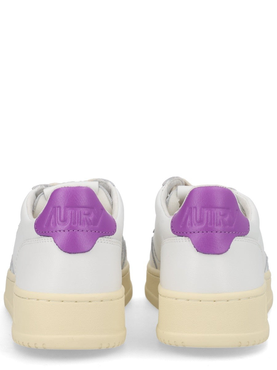 AUTRY Women's Medalist Low Sneaker White