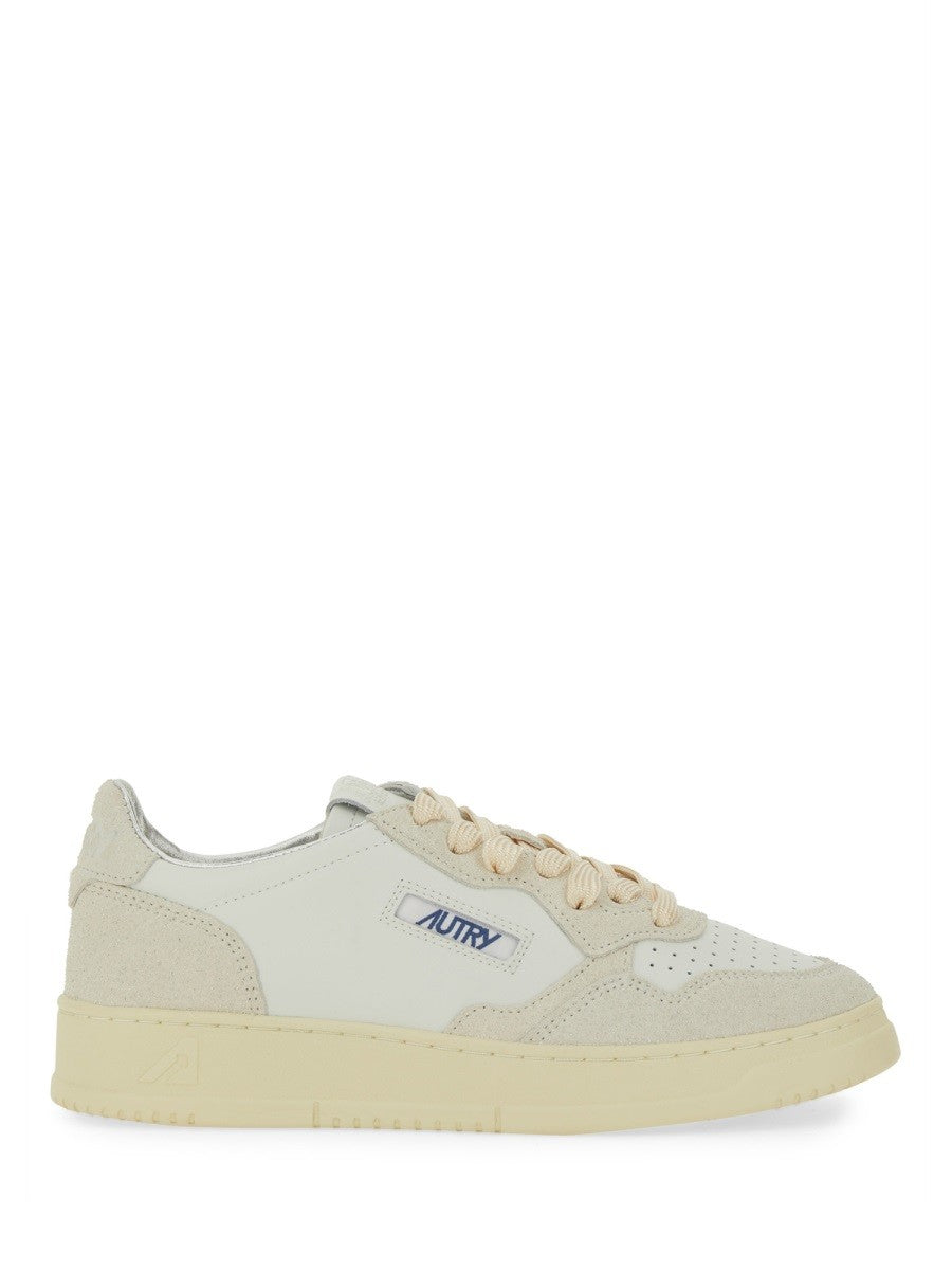 Autry Women's Medalist Low Sneaker White AUTRY