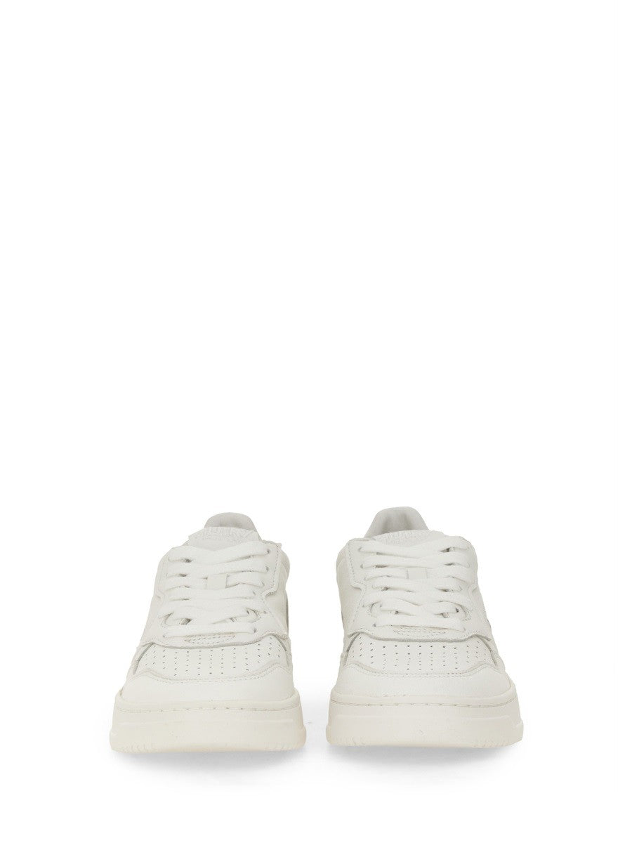 Autry Women's Medalist Low Sneaker White AUTRY