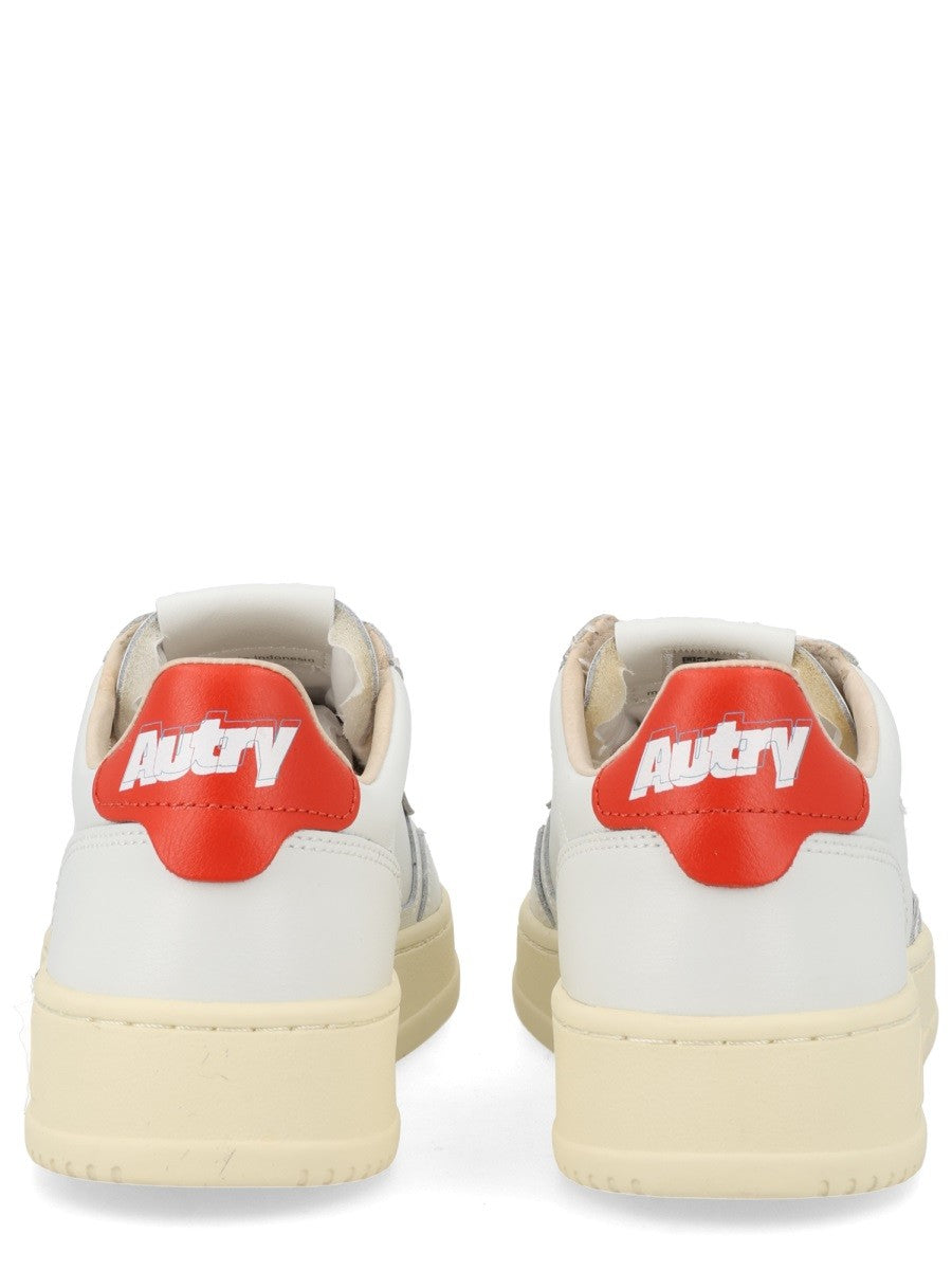 AUTRY Women's Medalist Low Sneaker White
