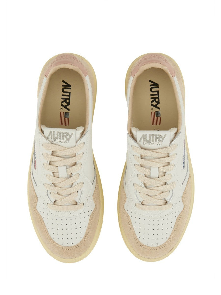 AUTRY Women's Sneaker Medalist Low White
