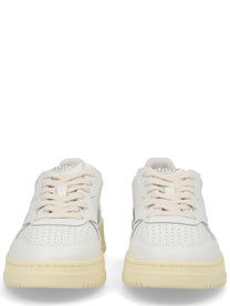 AUTRY Women's Medalist Low Sneaker White
