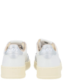 AUTRY Women's Medalist Low Sneaker White