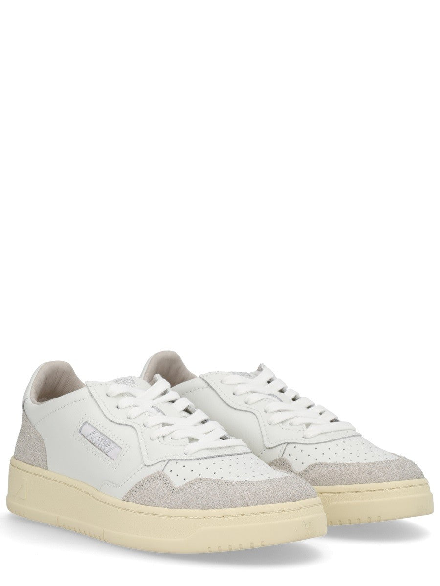 Autry Women's Medalist Low Sneaker White AUTRY
