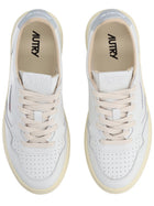 AUTRY Women's Medalist Low Sneaker White, view 6
