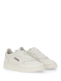 Autry Women's Medalist Low Sneaker White AUTRY
