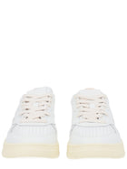 AUTRY Women's Medalist Low Sneaker White, view 2