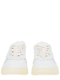 AUTRY Women's Medalist Low Sneaker White