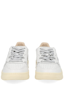 AUTRY Women's Medalist Low Sneaker White