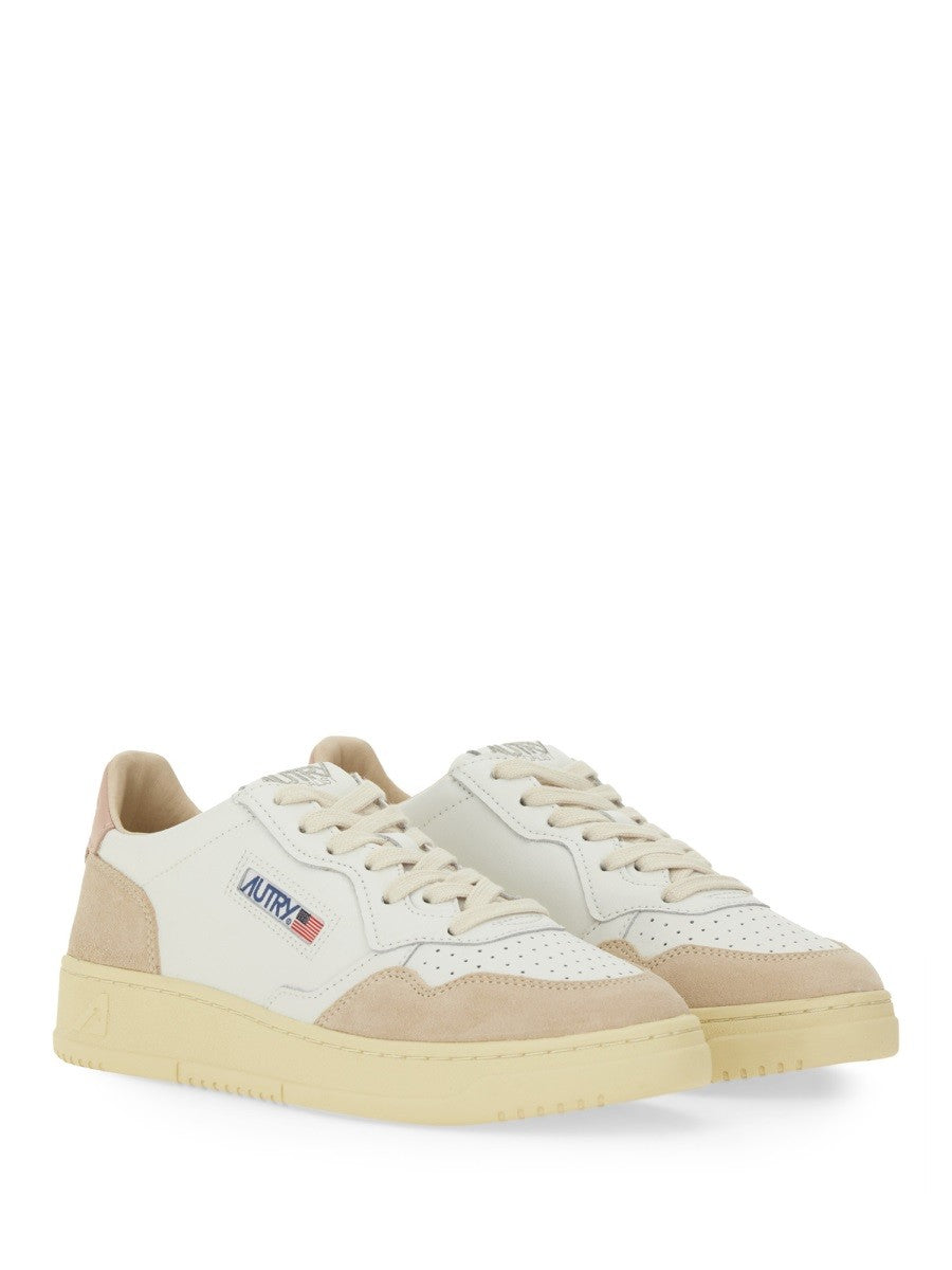 AUTRY Women's Sneaker Medalist Low White