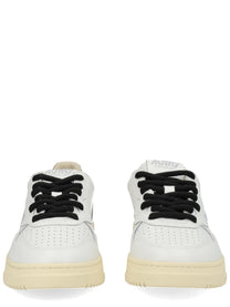 AUTRY Women's Medalist Low Sneaker Multicolor